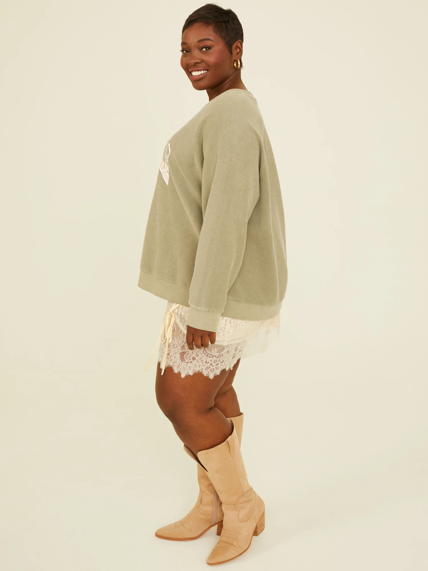 Nashville Corded Oversized Sweatshirt 3 Nashville Corded Oversized Sweatshirt - Image 3