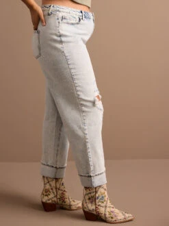 Margot Destructed Girlfriend Jeans 6 Margot Destructed Girlfriend Jeans -Deals Trending US Clothes Store 000940 112498A LIGHT INDIGO 03