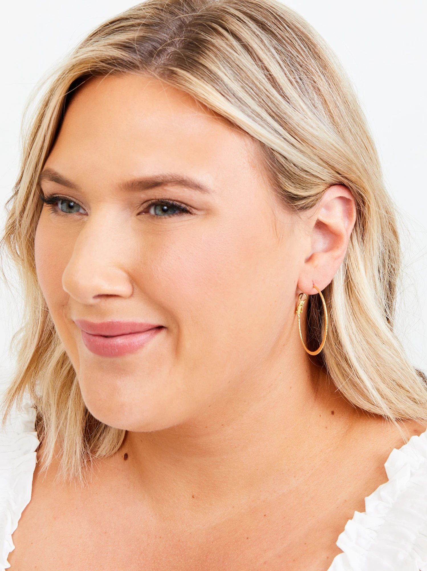 18k Gold Remi Hoop Earrings 2 18k Gold Remi Hoop Earrings - Image 2