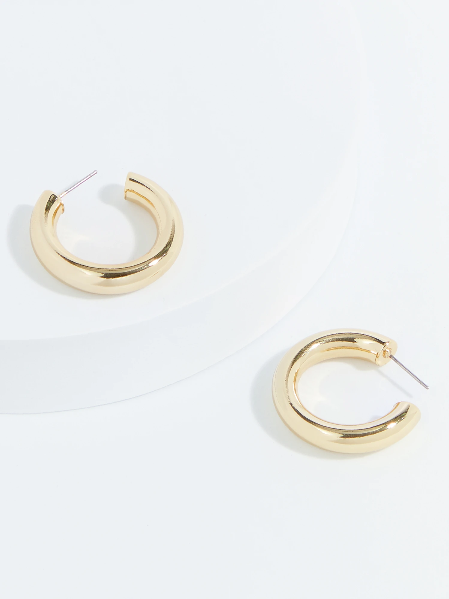 18k Gold Story Hoop Earrings 1 18k Gold Story Hoop Earrings
