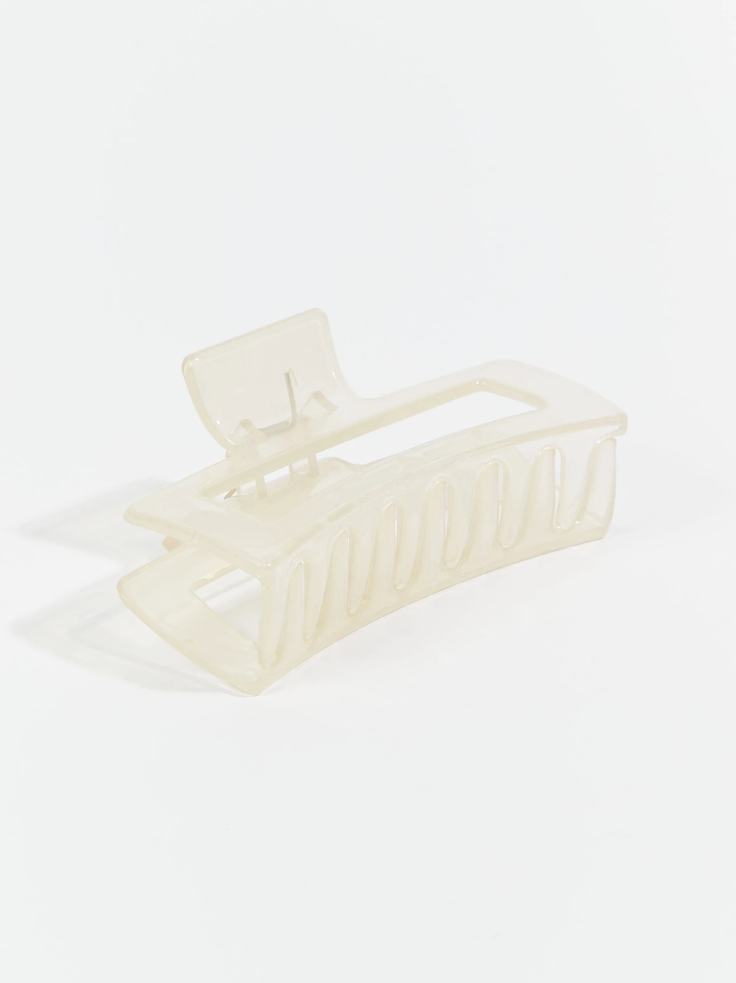 Emily Box Claw Clip - Beige 2 Emily Box Claw Clip - Beige - Image 2