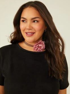 Amora Flower Choker Necklace