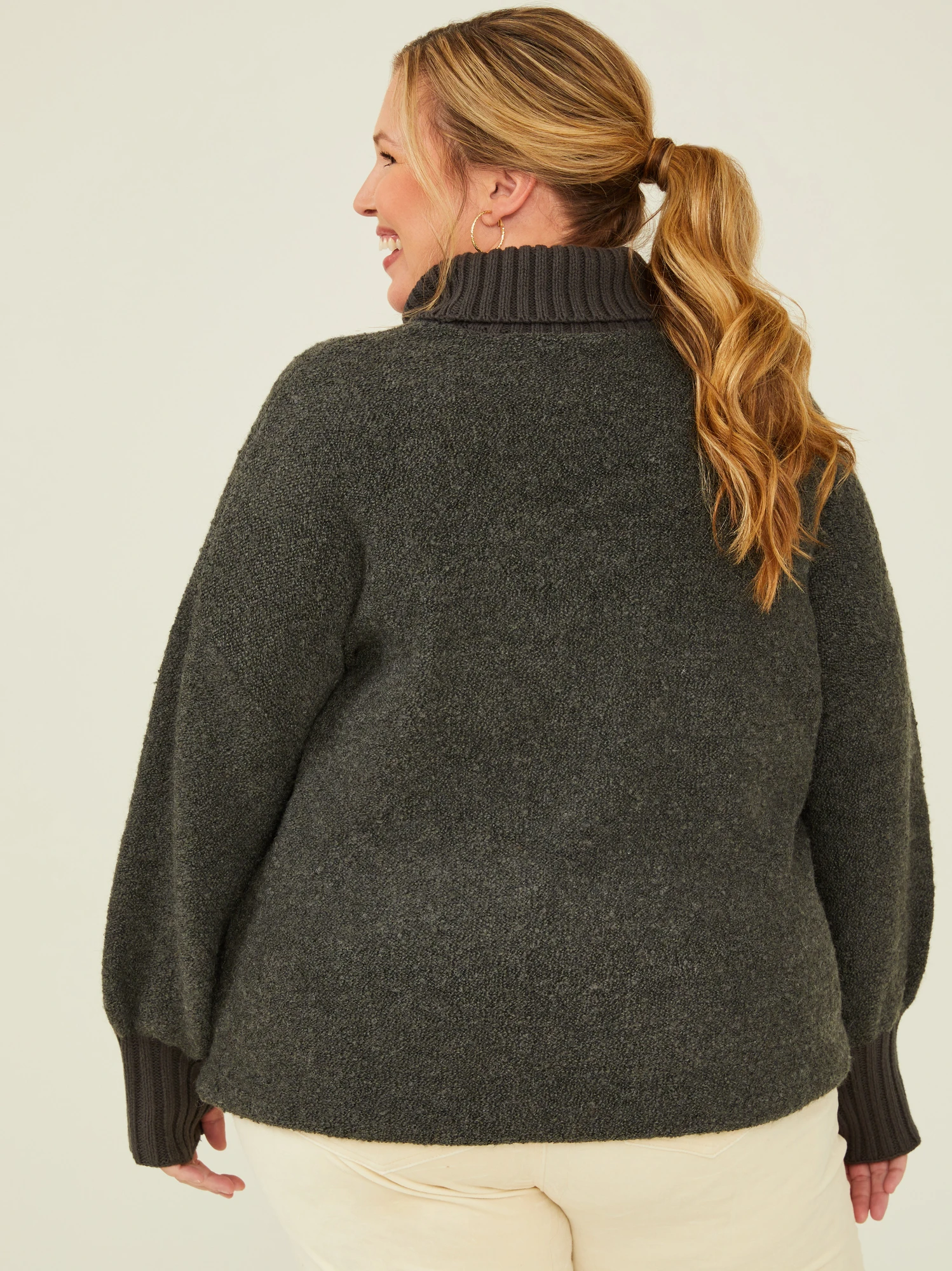 Leo Turtleneck Sweater 4 Leo Turtleneck Sweater - Image 4