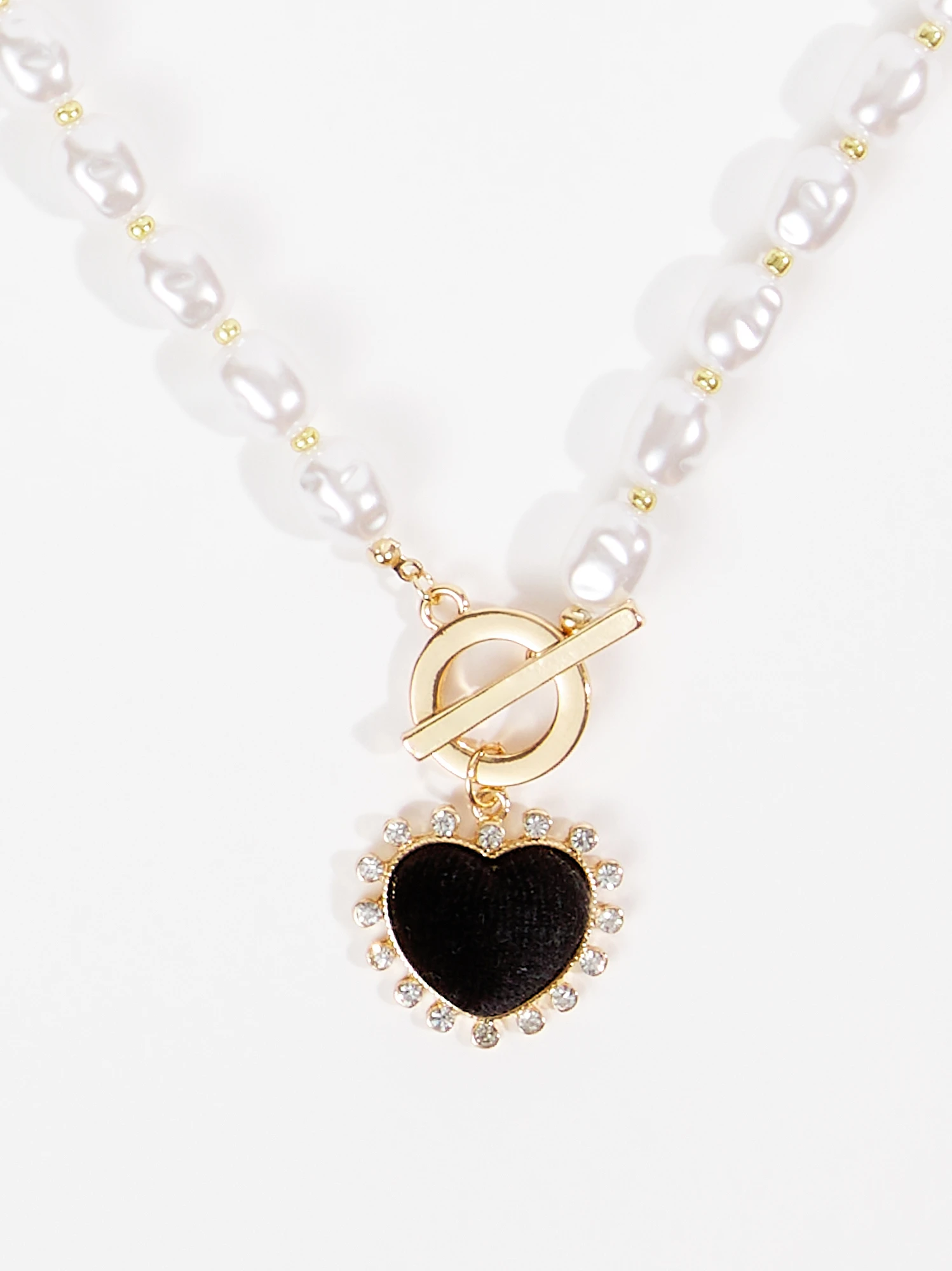 Velvet Heart Pearl Necklace 3 Velvet Heart Pearl Necklace - Image 3