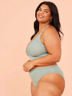 Triangle Bralette -Deals Trending US Clothes Store 004163 ARL 2206 CHINOIS GREEN 02