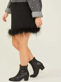 Ryen Feather Skirt -Deals Trending US Clothes Store 004264 PLS30936 018 BLACK 02